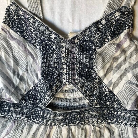 Japna women’s Sleeveless V-neck Short Romper size XS, Gray & White Stripes - Picture 5 of 9